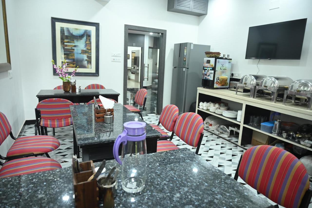 Elgin Suites Kolkata Ngoại thất bức ảnh